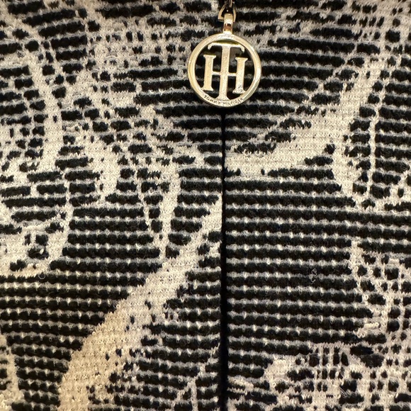 Tommy Hilfiger dress with flared sleeves, Size 4 - Picture 5 of 5